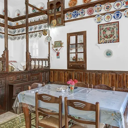 Apartman Houvarda Kárpathosz