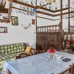 Houvarda Lägenhet Karpathos